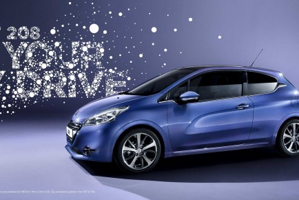 PEUGEOT_208_Blue_Front_MoF