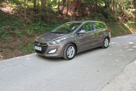 Hyundai i30 karavan vodilna