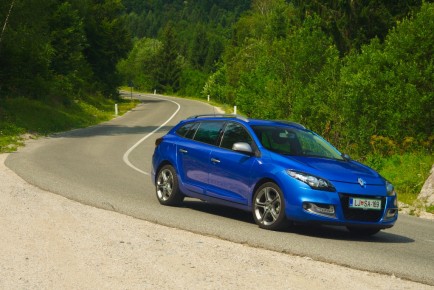 Renault_Megane_Grandtour_20_dCi_GT_01