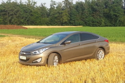 Hyundai_i40_01