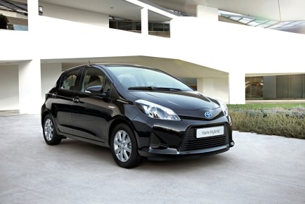 Toyota Yaris Hybrid 1