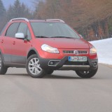 Fiat_Sedici_16_4x4_Emotion_01