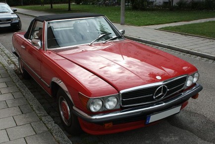 Mercedes_Benz_R107_500SL_US_Front
