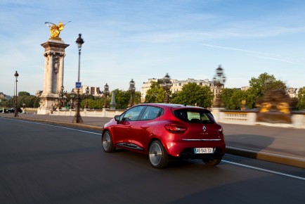 Renault_33438_global_en