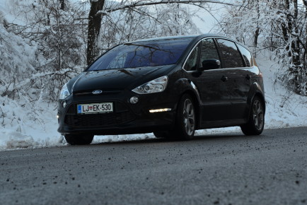 Ford_SMAX_01