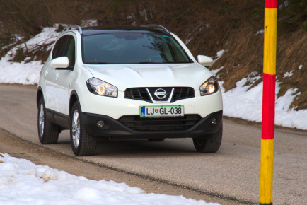 Nissan_Qashqai_16_Acenta_01