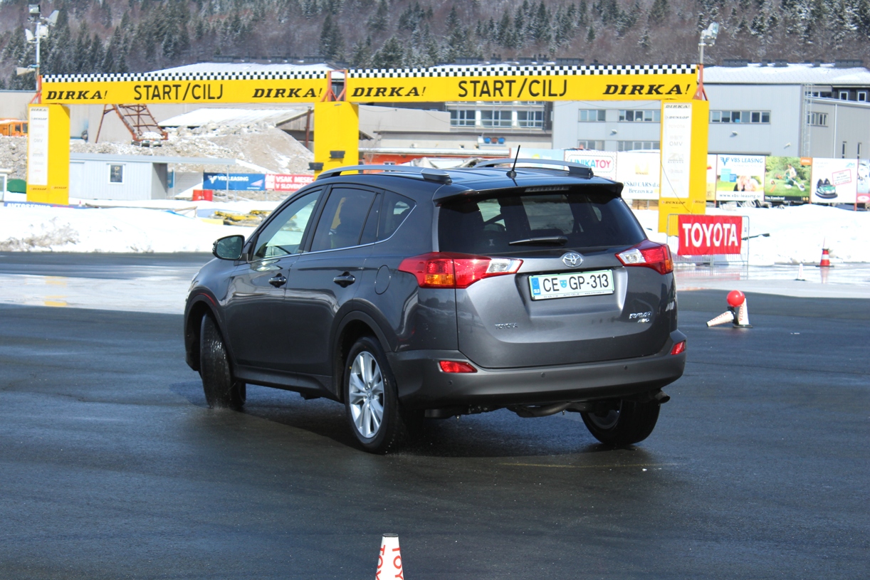 Toyota RAV4: slovenska predstavitev - Avtomobilizem.com