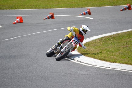 Foto Supermoto 01 Nastran