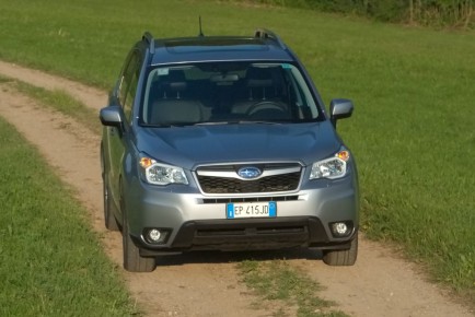 Subaru_Forester_20D_01