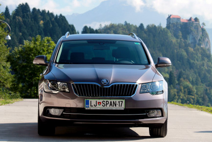 Škoda Superb 1