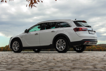 Opel Insignia-1