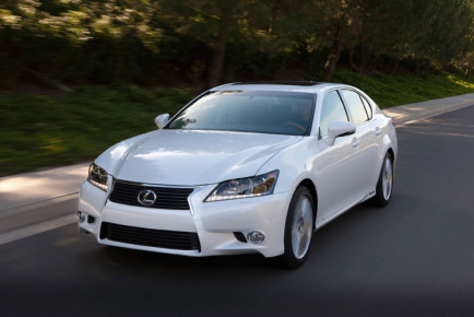 2014_Lexus_GS_450h_003