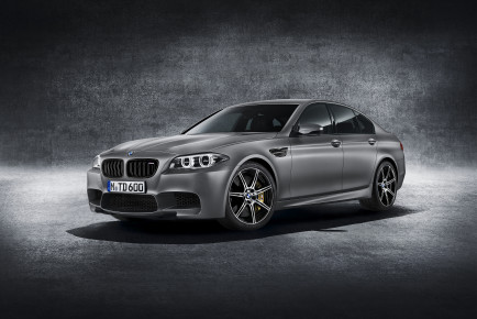 BMW M5 30 let (2)