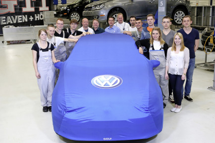Ziel Woerthersee Auszubildende des Volkswagen Konzerns entwickeln einzigartigen Golf GTI