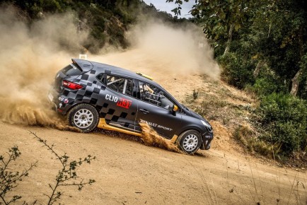 Renault-Clio-R3T-1[2]