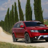 Fiat-Freemont-Cross-2