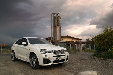 BMW X4 3.0d 02