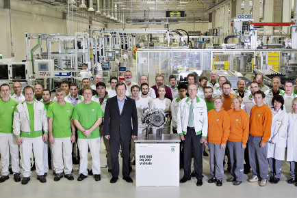 141106 ŠKODA Vrchlabí plant_500_000th DQ 200 transmission
