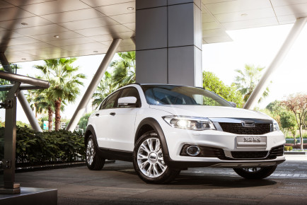 qoros-3-city-suv-05-1