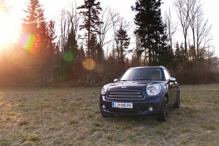 MINI COUNTRYMAN COOPER 01