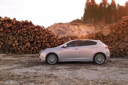 Alfa Romeo Giulietta 2.0 JTDm 01