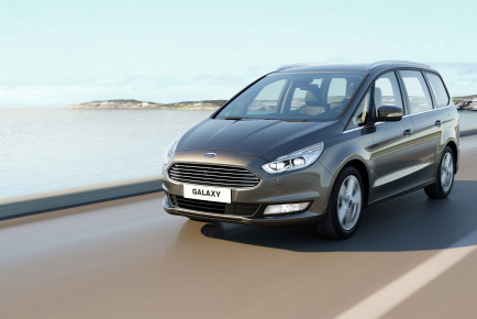 FordGalaxy2015_Titanium_01