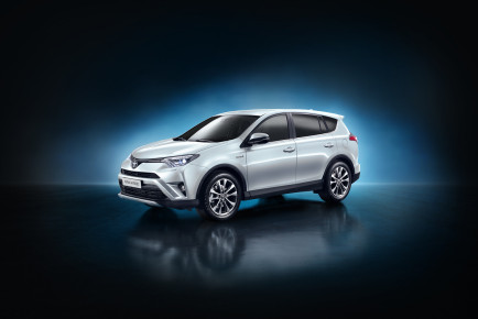 Toyota_Rav4_Hybrid_F7_8_final