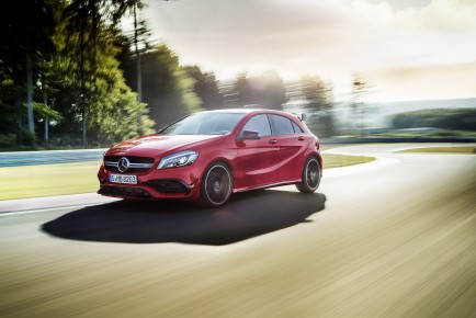 2016-Mercedes-A-Class-22