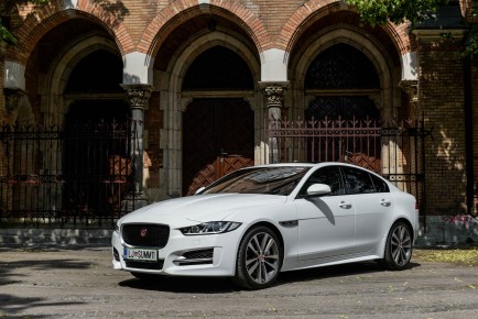 Jaguar XE_1