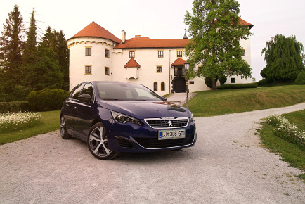 PEUGEOT-308-GT-01