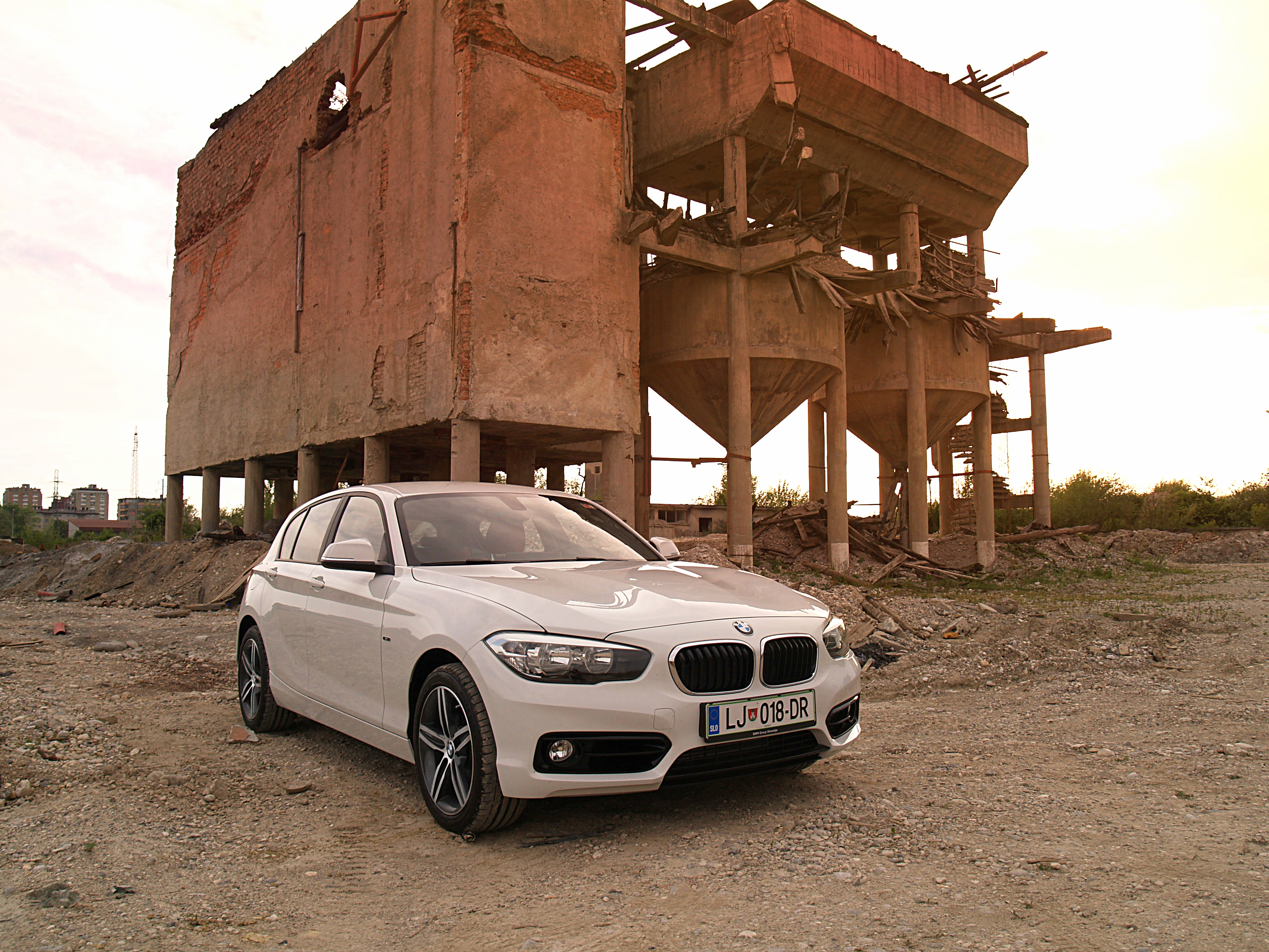 BMW-118d-xDrive-01