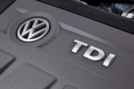 2013-volkswagen-passat-tdi-engine2