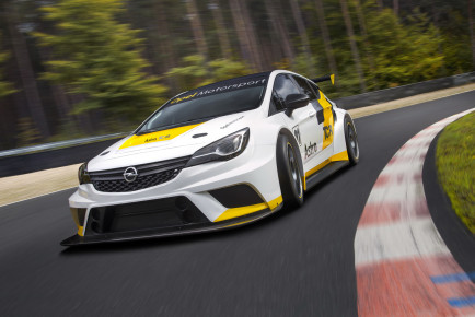Opel-Astra-TCR-3