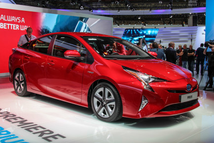 toyota-prius-1600x1067
