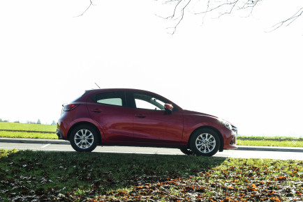 Mazda2_G90_Attraction_03