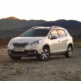 Peugeot 2008 1.2 PureTech 130 (1)