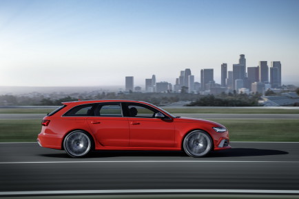 2015-Audi-RS6-Avant-3