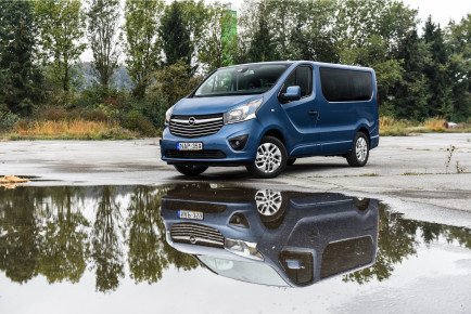 Opel Vivaro Biturbo_1