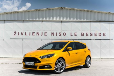 Ford-Focus-ST_1-1600x1068