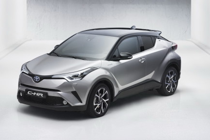 2017-Toyota-C-HR-04