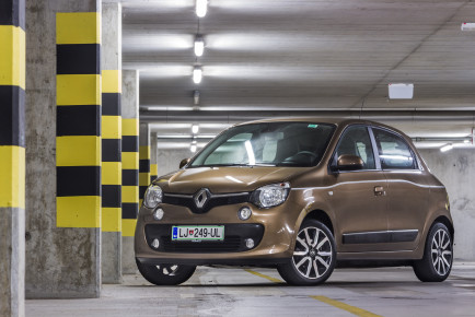 Renault_Twingo_TCe90_EDC_Dynamic_19