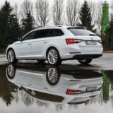 Škoda Superb Combi 2.0 TDi_2