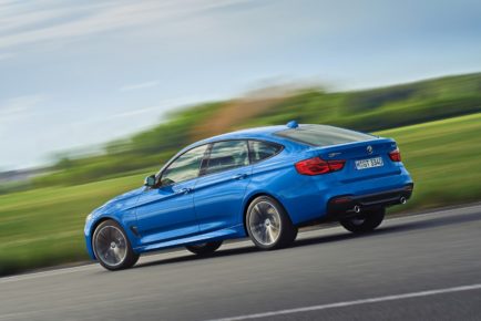 2017-BMW-3-Series-GT-49