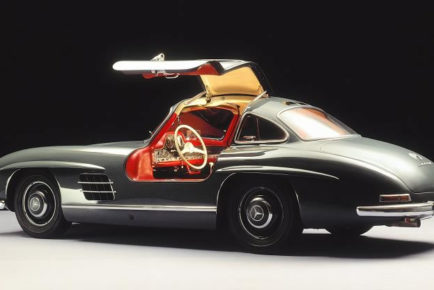 Mercedes-Benz 300SL Gullwing_1
