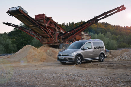 VOLKSWAGEN CADDY ALLTRACK 01