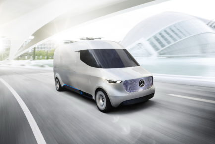 Mercedes-Vision-EV-Van-19