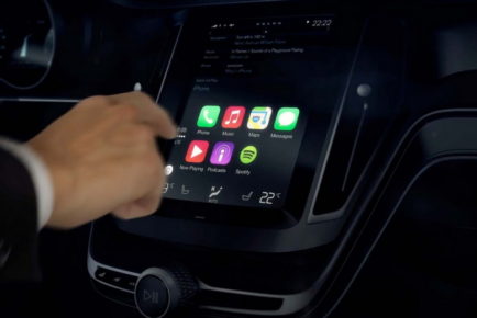 Apple CarPlay NHTSA