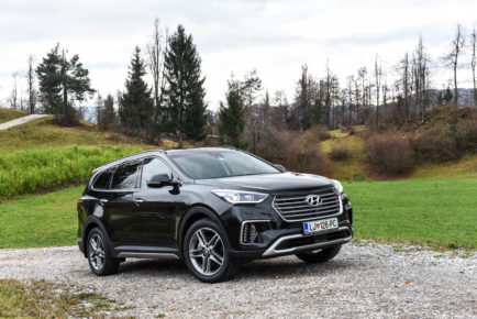 Hyundai Grand SantaFe_1