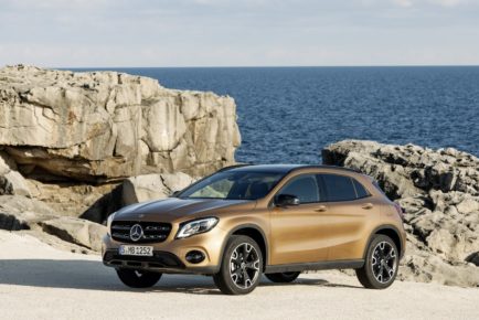 2017-Mercedes-GLA-57