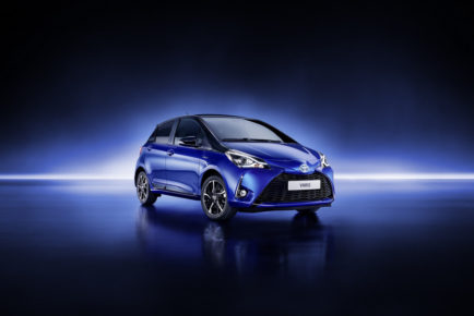 2017-toyota-yaris-facelift (1)